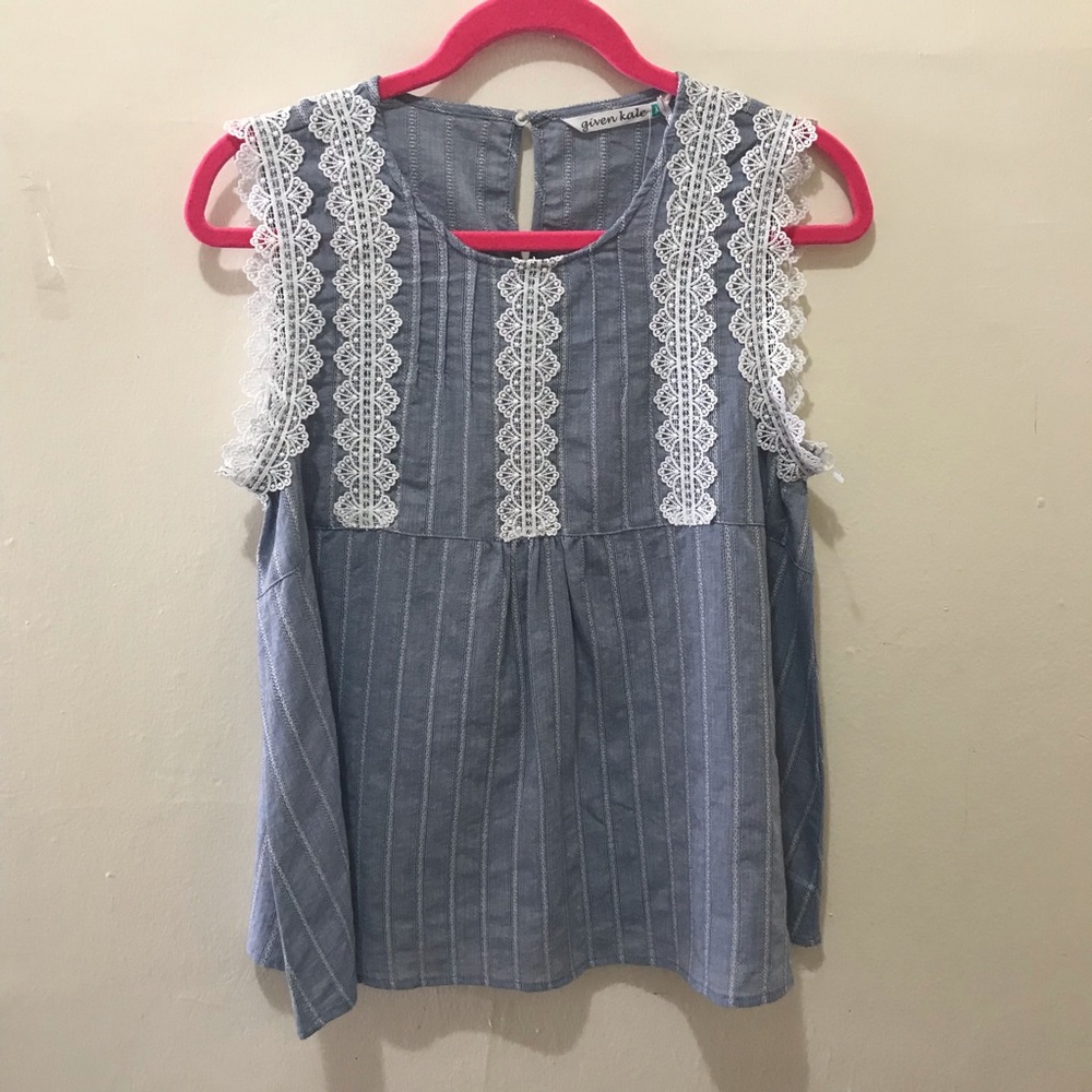 NWT Given Kale sleeveless chambray & lace …